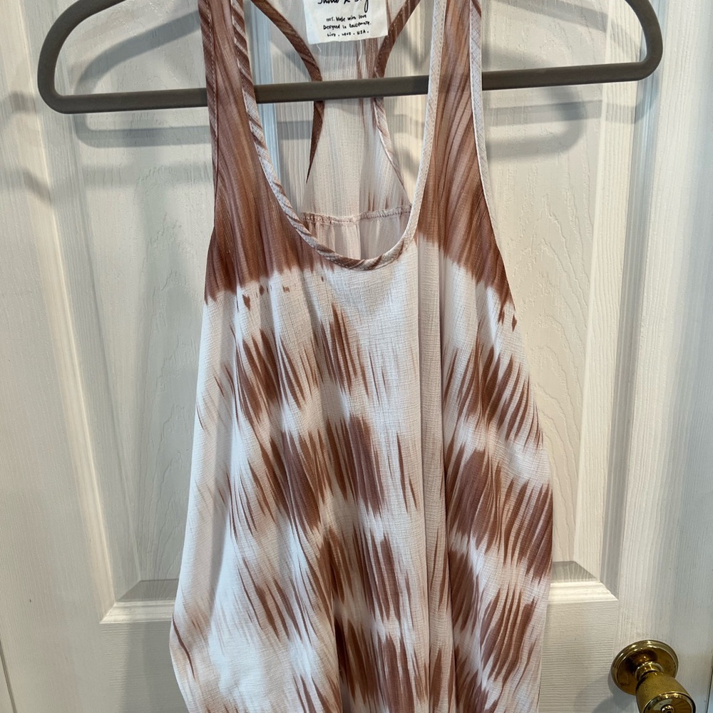Sleeveless Relaxed Tank Top